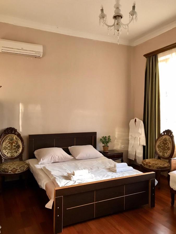Guest House Nona Кутаїсі Екстер'єр фото